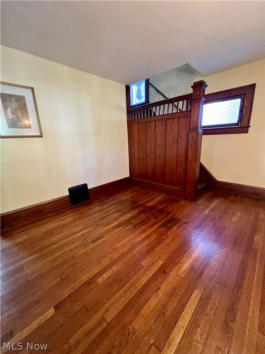 Photo of 1116 Murray Avenue, Akron, OH 44310 (MLS # 5200194)