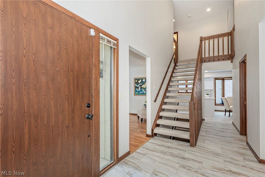 Photo of 3999 Orangewood Drive, Orange, OH 44122 (MLS # 5196928)