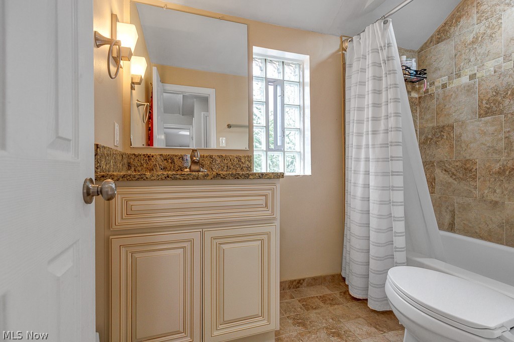 Richmond Manor Sub/E A Markhams - Residential