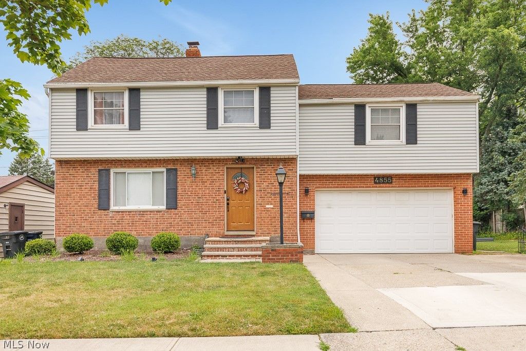 Photo of 4855 Edsal Drive, Lyndhurst, OH 44124 (MLS # 5197633)