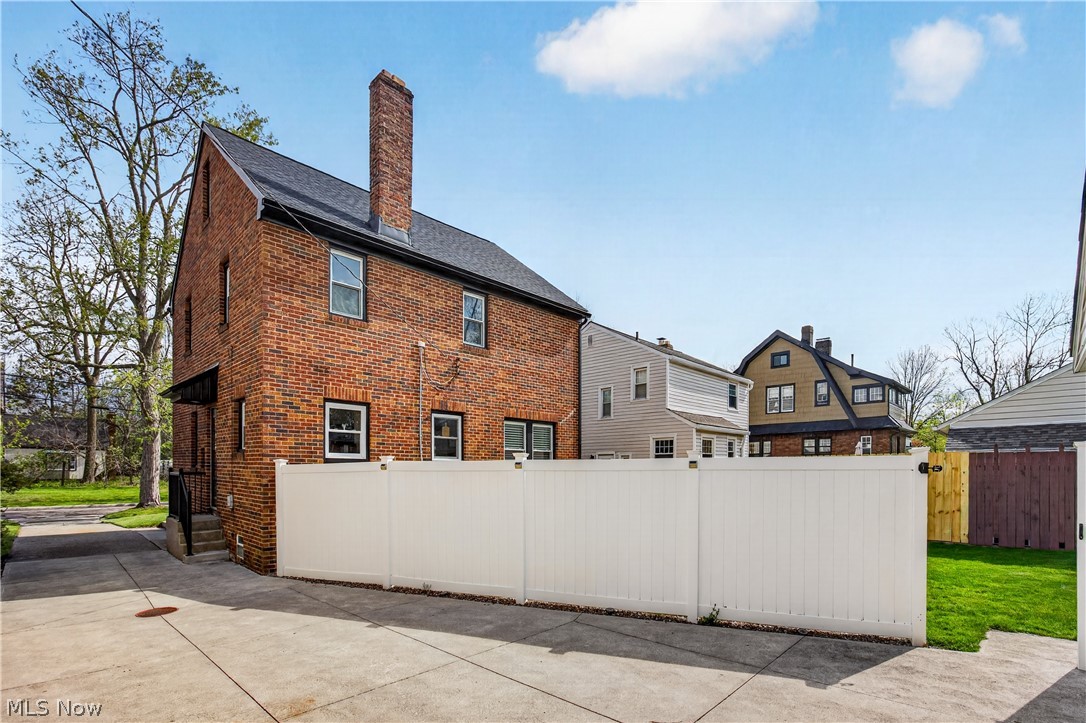 S H Kleinman Realty Cos Yorks - Residential