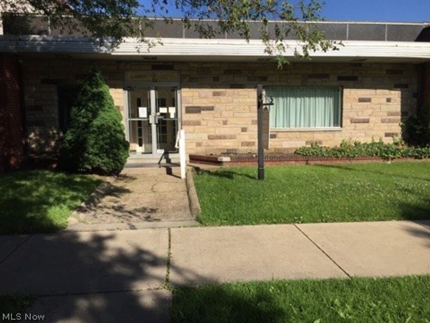 PRESENT USE IS A HEALTH CARE FACILITY; 3 OFFICES, A TOTAL OF 10 SEPARATE UNITS, 4 EXAM ROOMS, ONE OPERATING ROOM, STORAGE AREA, RECEPTION AREA & LARGE WAITING ROOM; NEW ROOF ; BUILDING IS WELL MAINTAINED; EASILY DESIGNED TO SUIT NEW OWNERS REQUIREMENTS. EXCLUDING MARBLE FIREPLACE.