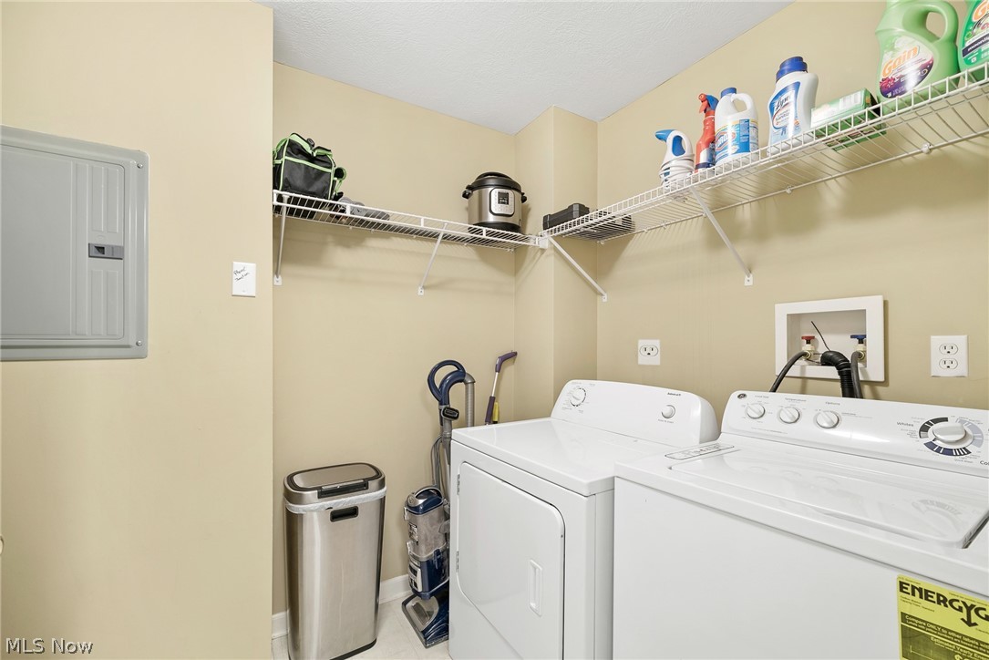 Lenox Village Condo Ph 02 - Residential