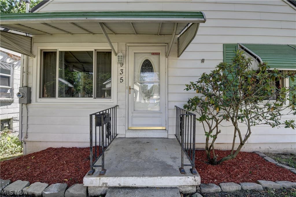 Photo of 935 Washington Street, Wooster, OH 44691 (MLS # 5218330)