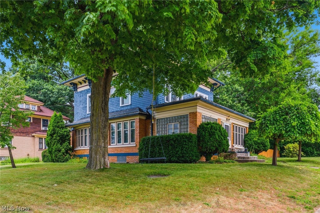 Photo of 308 North Avenue NE, Massillon, OH 44646 (MLS # 5223077)