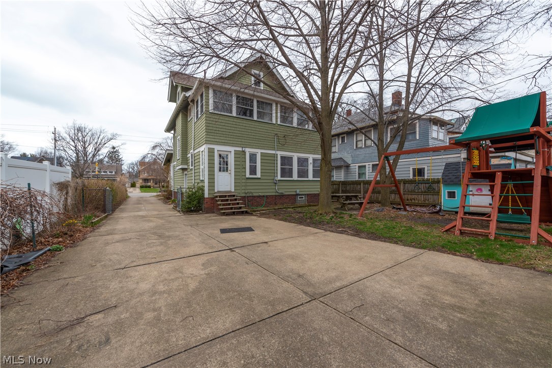 Charles E J Lang - Residential