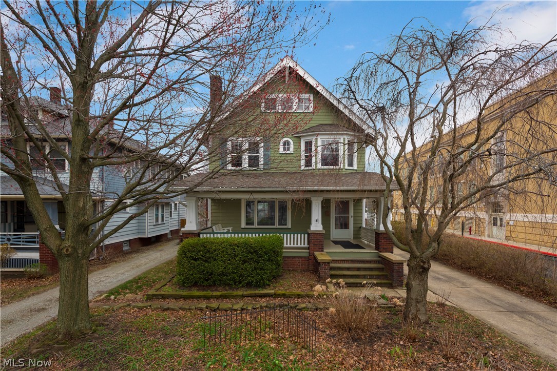 Charles E J Lang - Residential