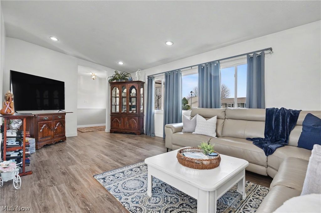 Photo of 6360 Ramblewood Drive, Mentor, OH 44060 (MLS # 5196571)