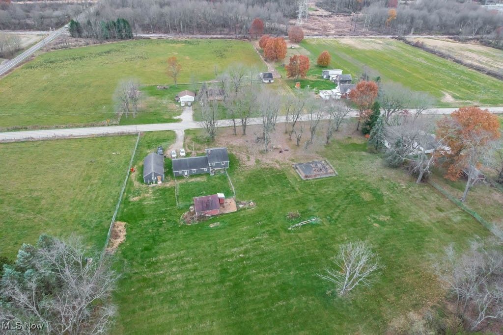 Photo of 3915 Orchardview Drive SE, East Canton, OH 44730 (MLS # 5178602)