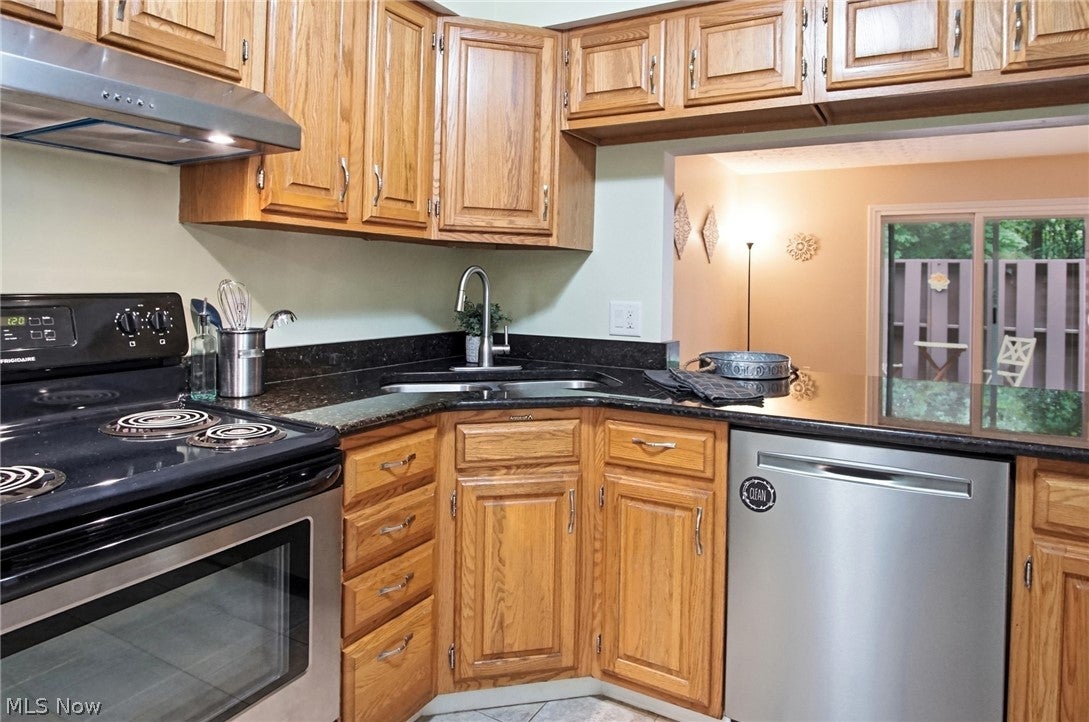 2953 Heatherwood Court