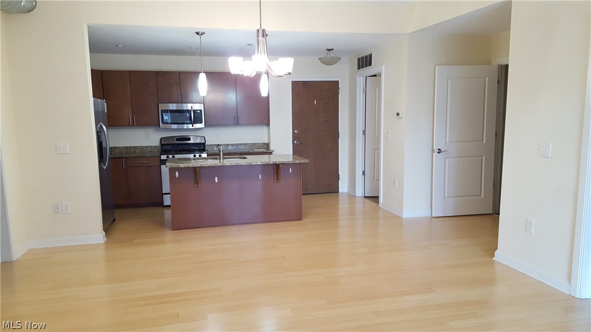 Loft - Residential Lease