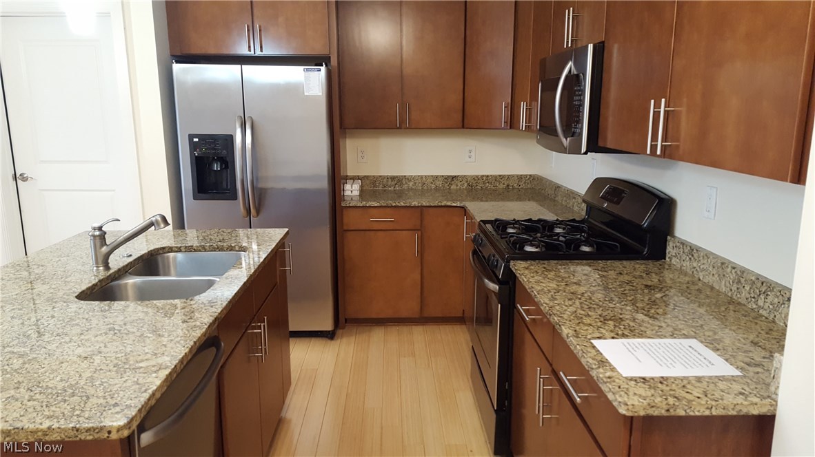 Loft - Residential Lease