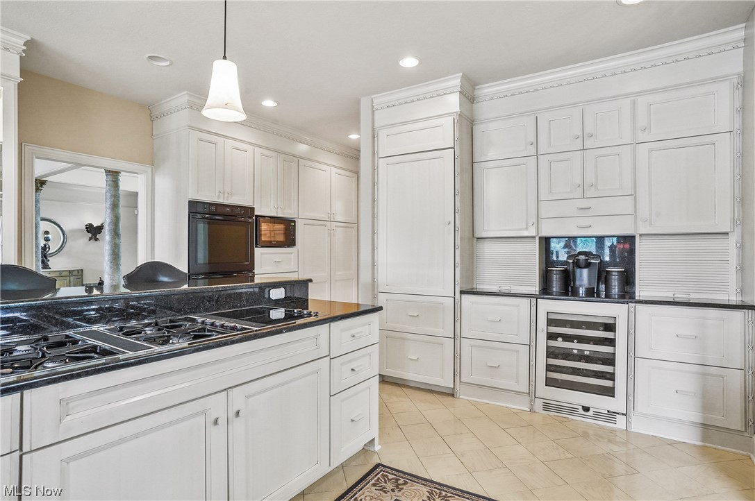 Village Crystal Lakes Condo - Residential