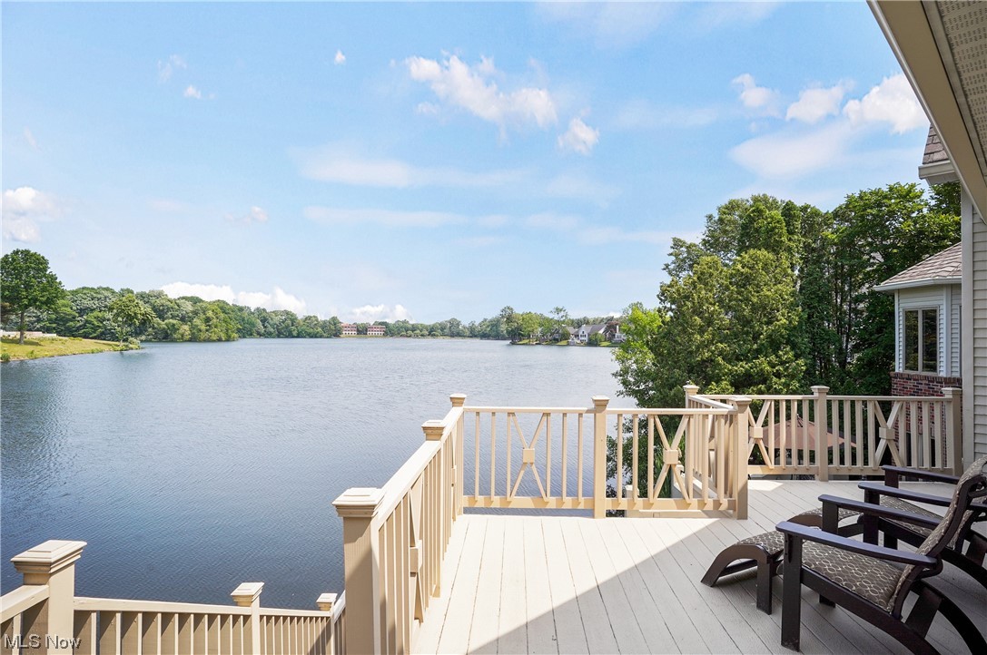 Village Crystal Lakes Condo - Residential