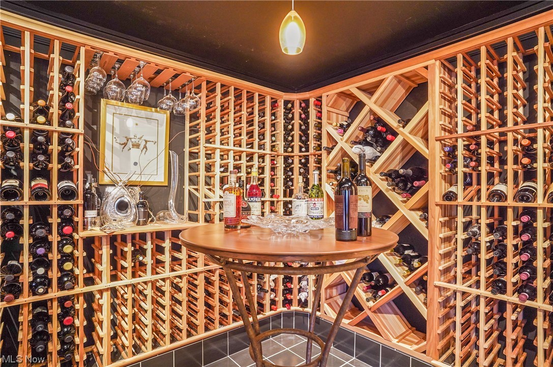 Village Crystal Lakes Condo - Residential