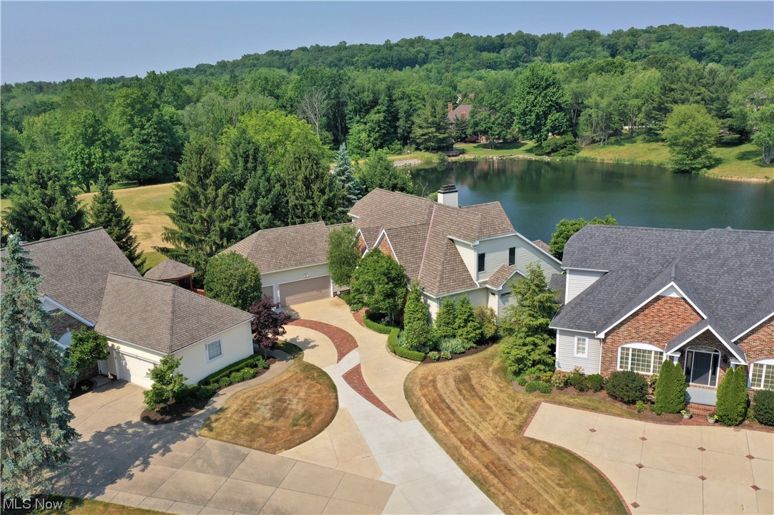 Village Crystal Lakes Condo - Residential