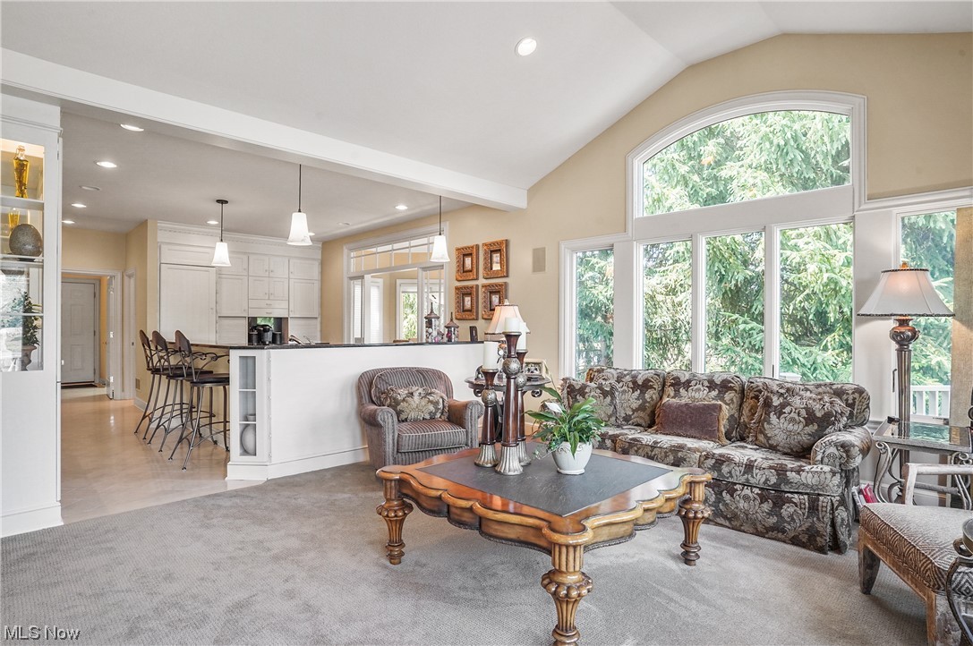 Village Crystal Lakes Condo - Residential