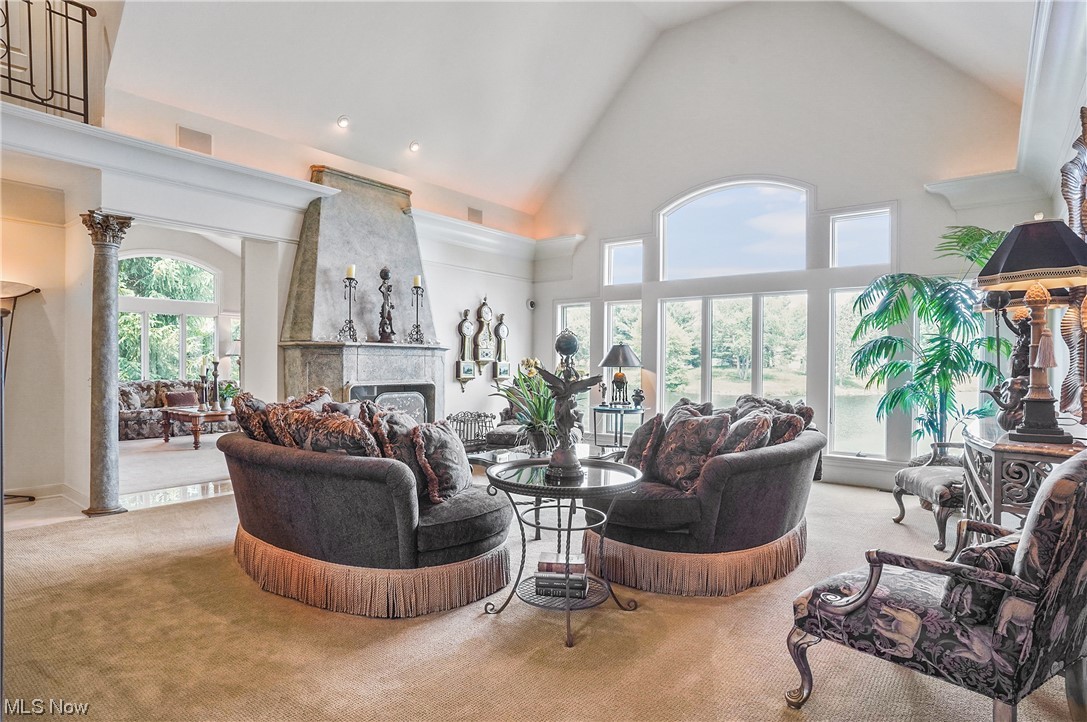 Village Crystal Lakes Condo - Residential