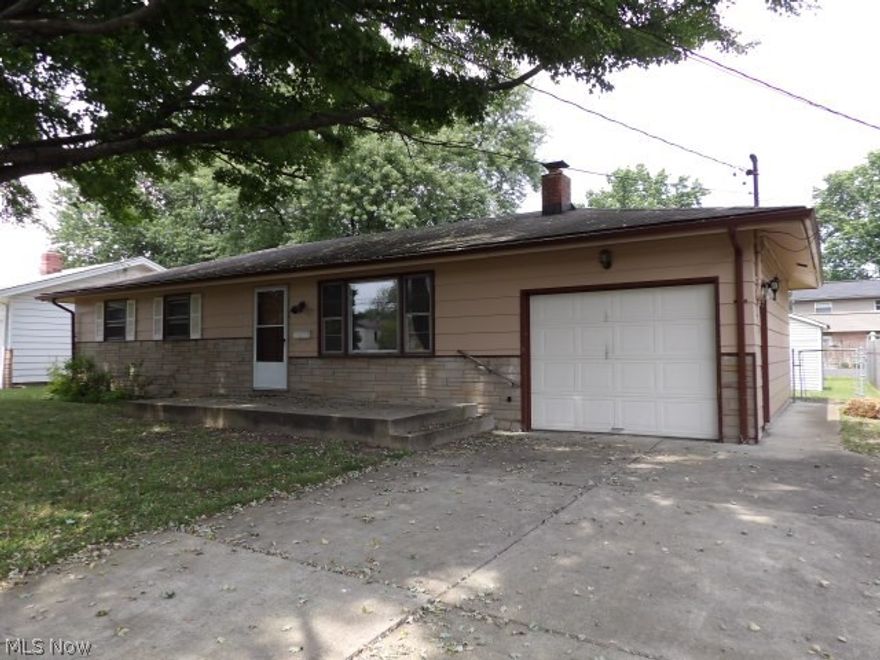 3 Bedroom, 1 Bath house located in Austintown! Austintown Local School District. Front patio, 1 car attached garage, hardwood flooring throughout, kitchen w/dining area, and finished basement.   Monthly rent is $775.00 plus utilities. Full deposit and first months rent required. No pets or smoking permitted.