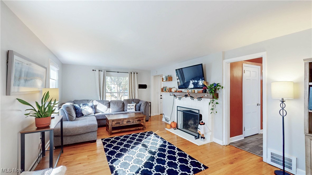 Inwood Beach 02 - Residential