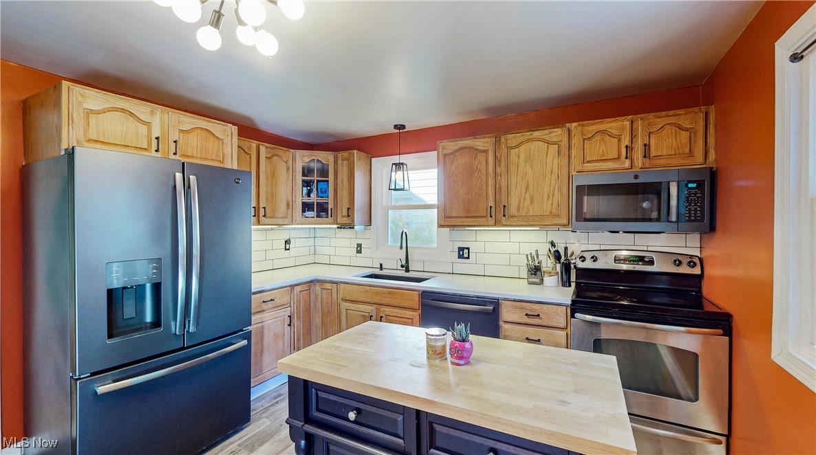 Inwood Beach 02 - Residential