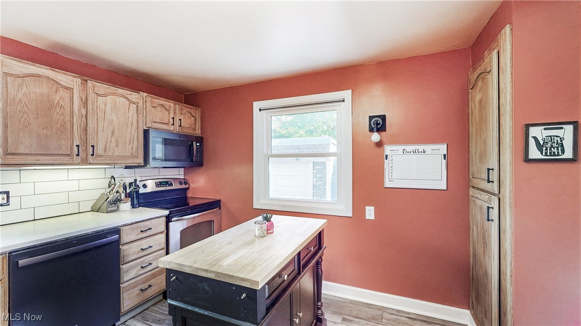 Inwood Beach 02 - Residential