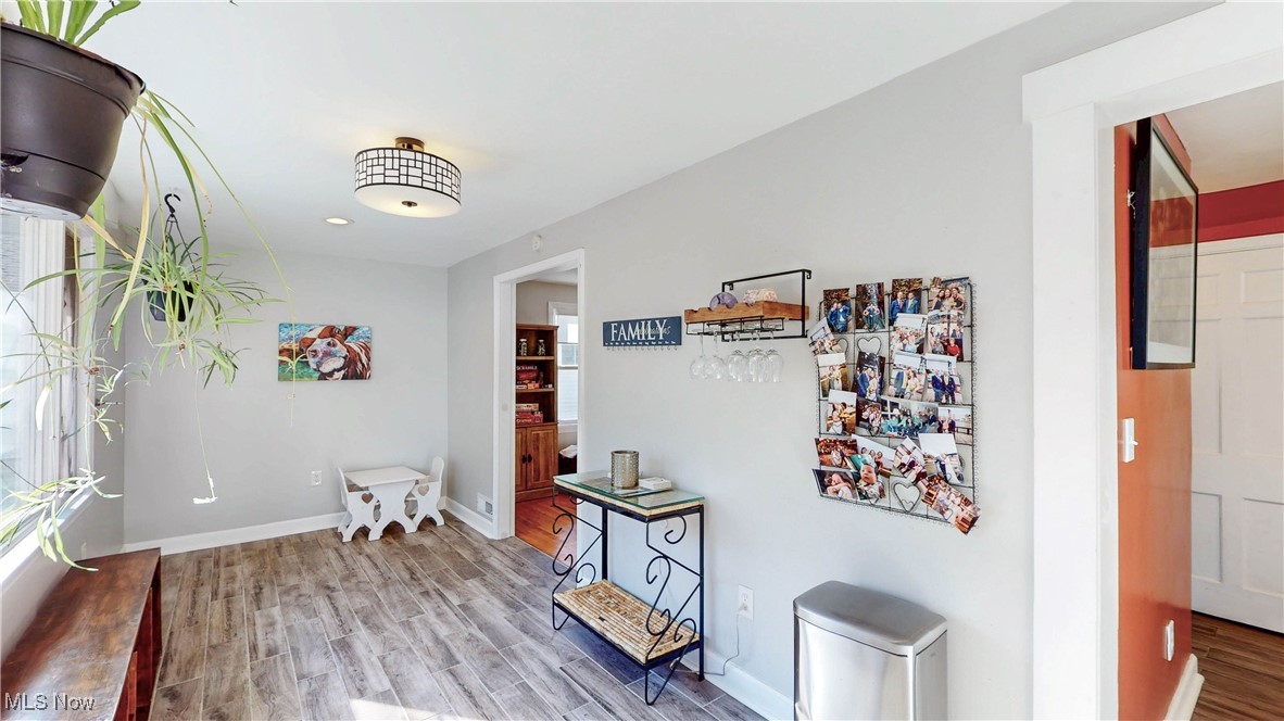 Inwood Beach 02 - Residential