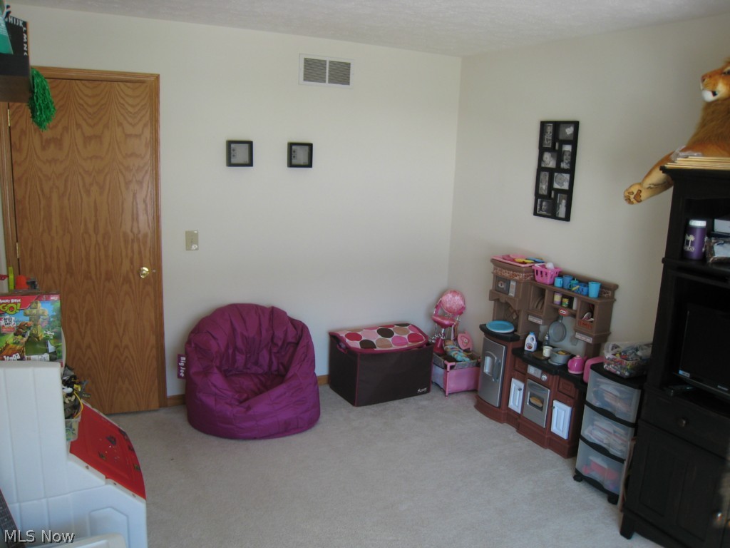 Hidden Lake Estates - Residential Lease