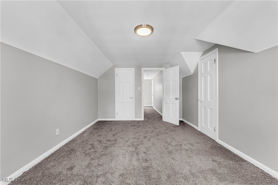 Shaker Lakes 03 - Residential