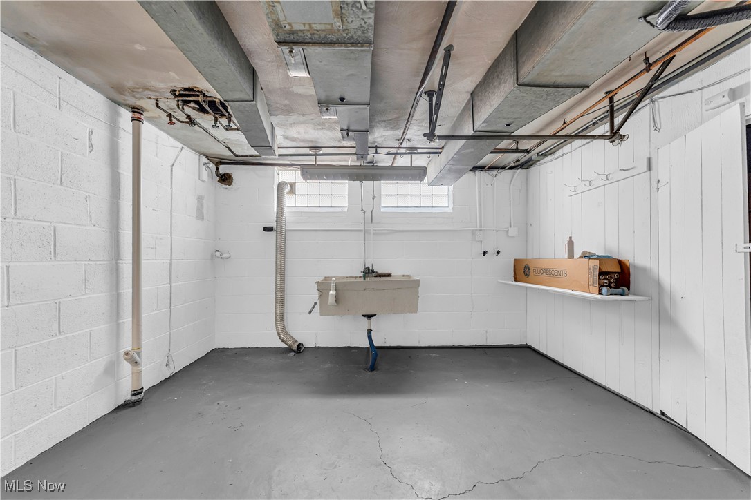 Shaker Lakes 03 - Residential