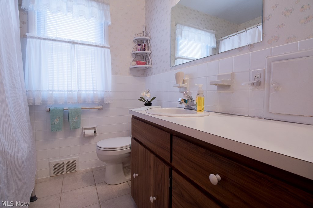 Haldane Construction Co 01 - Residential