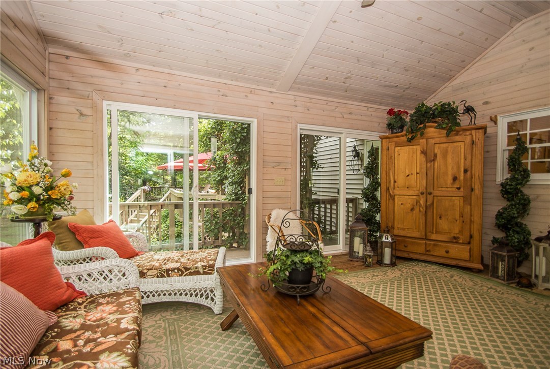 Canyon Lakes - Residential