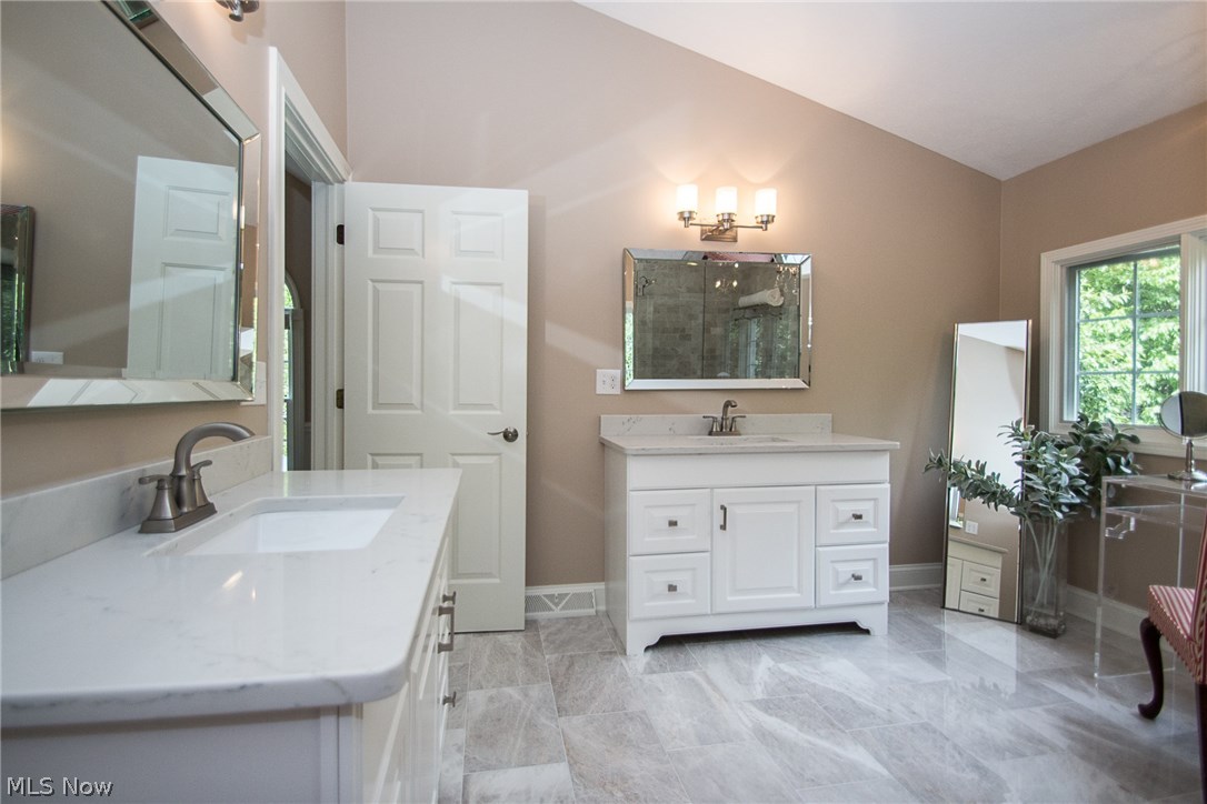 Canyon Lakes - Residential