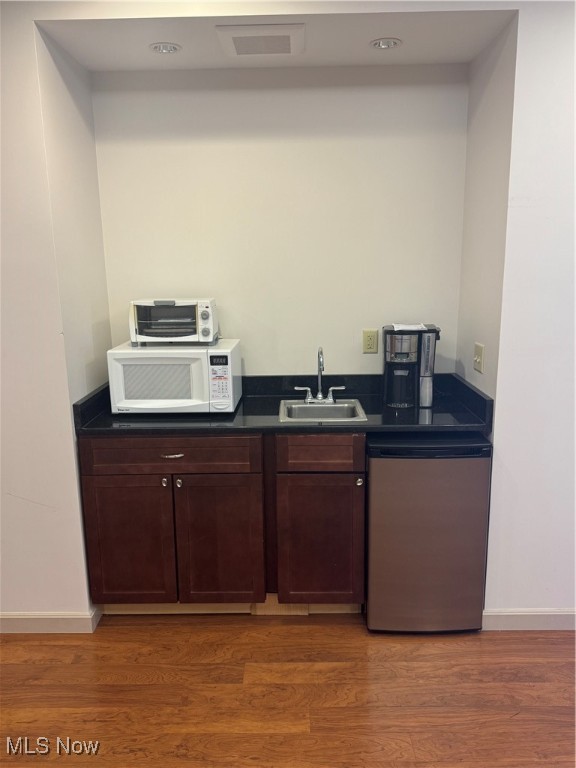 Arlington Waterloo Acres - Commercial Lease