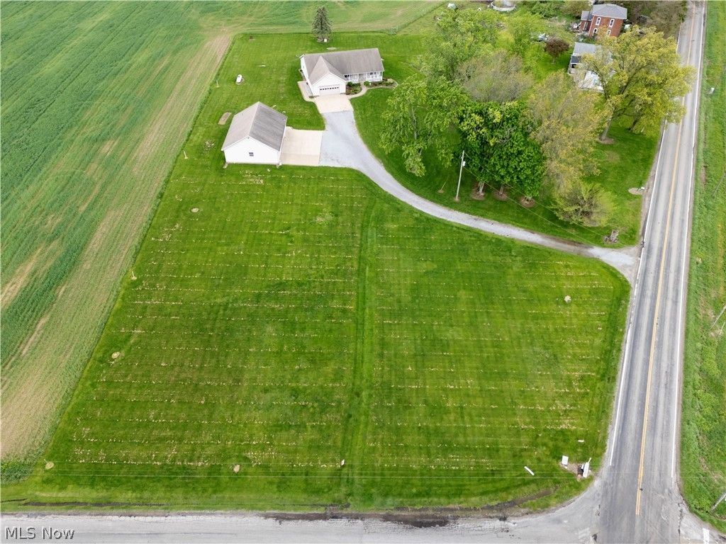 Photo of 17361 Back Massillon Road, North Lawrence, OH 44666 (MLS # 5206566)