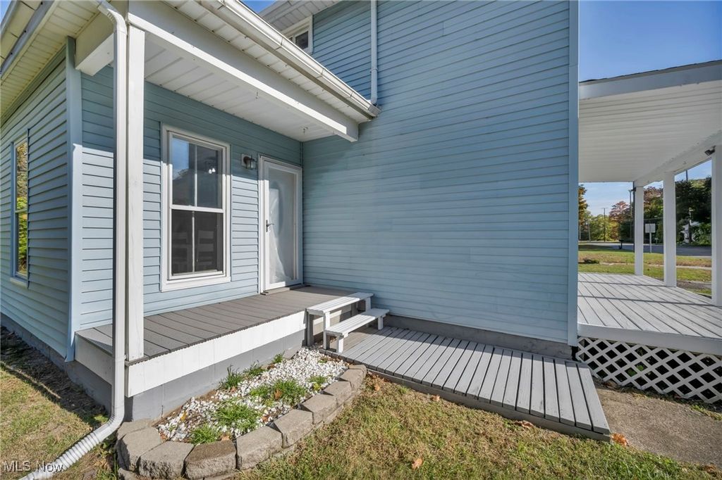 Photo of 5465 N Ridge Road W, Ashtabula, OH 44004 (MLS # 5166493)