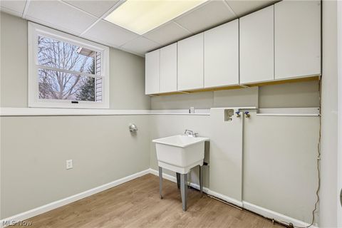 Tiny photo for 2829 Tibbetts Wick Road, Hubbard, OH 44425 (MLS # 5190621)