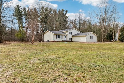 Tiny photo for 2829 Tibbetts Wick Road, Hubbard, OH 44425 (MLS # 5190621)