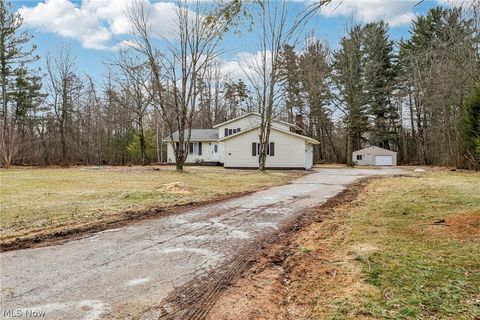 Tiny photo for 2829 Tibbetts Wick Road, Hubbard, OH 44425 (MLS # 5190621)