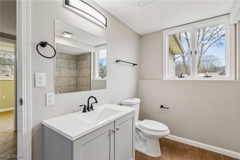 Tiny photo for 2829 Tibbetts Wick Road, Hubbard, OH 44425 (MLS # 5190621)