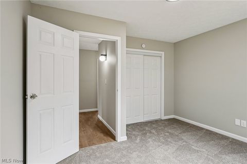 Tiny photo for 2829 Tibbetts Wick Road, Hubbard, OH 44425 (MLS # 5190621)