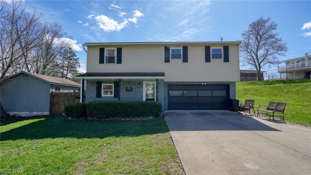 Photo of 122 Myrna Drive, Cambridge, OH 43725 (MLS # 5193404)