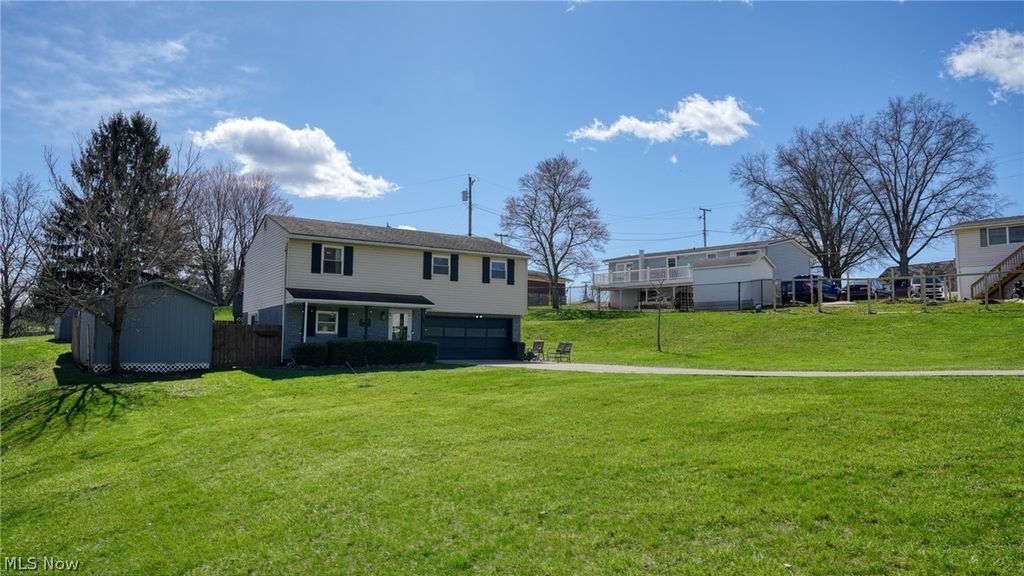 Photo of 122 Myrna Drive, Cambridge, OH 43725 (MLS # 5193404)