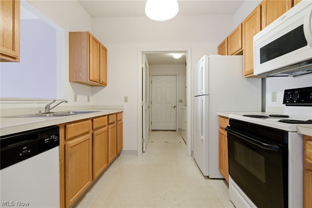 Hickory Ridge Condo II - Residential