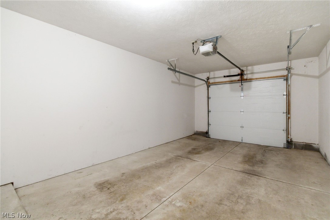 Hickory Ridge Condo II - Residential