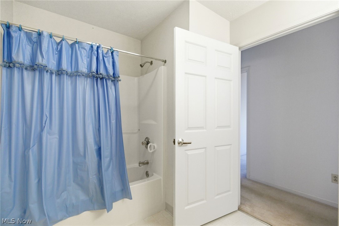 Hickory Ridge Condo II - Residential