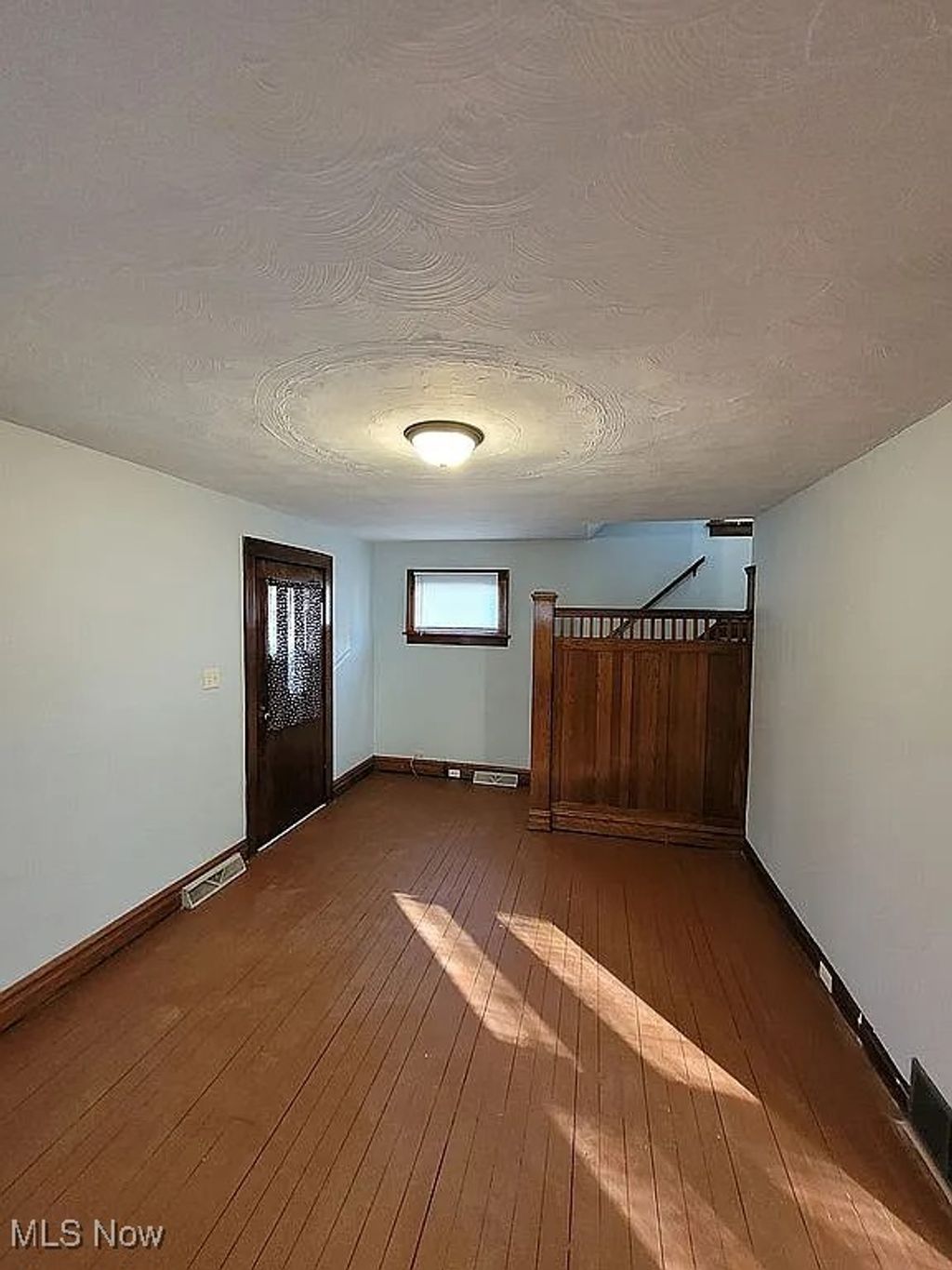 Photo of 349 Comstock Court, Akron, OH 44305 (MLS # 5184374)