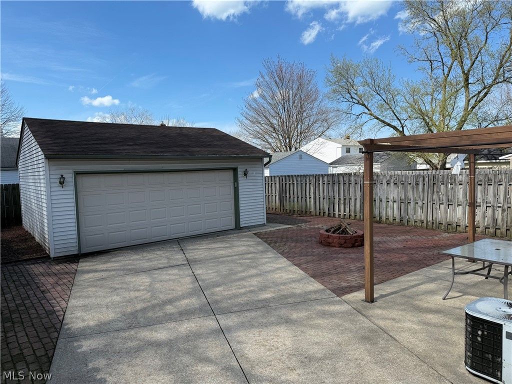 Photo of 1030 E 349th Street, Eastlake, OH 44095 (MLS # 5199165)