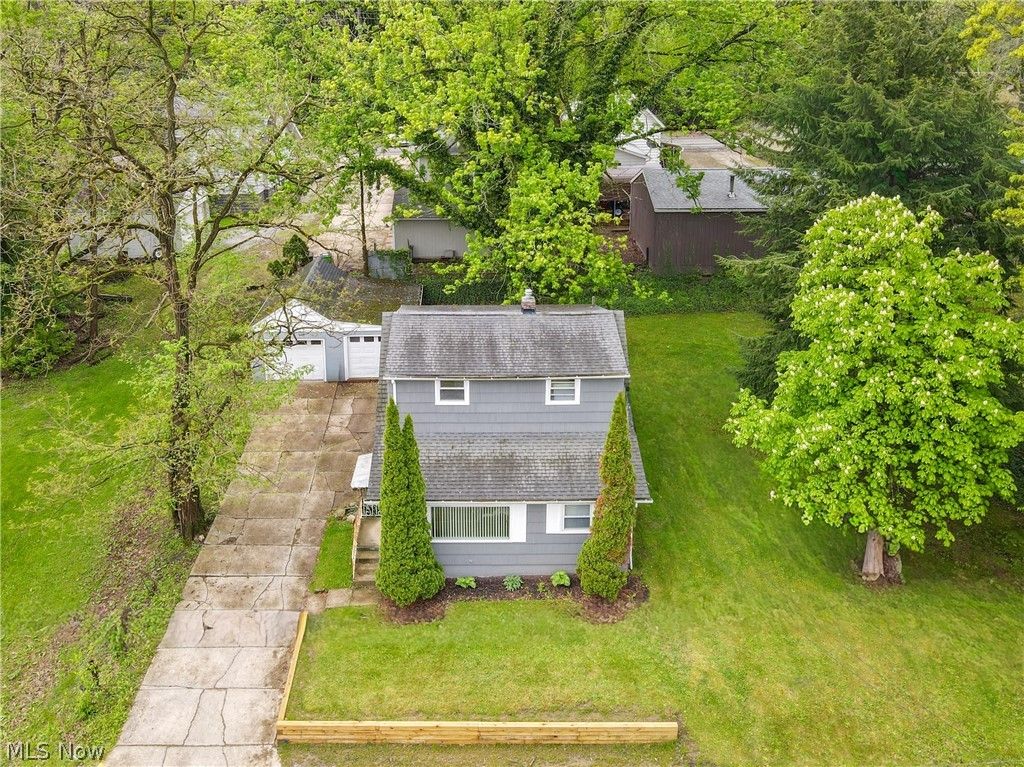 Photo of 2574 South Street, Lakemore, OH 44250 (MLS # 5206904)
