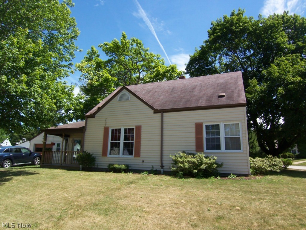 Great Cuyahoga Falls Cape!! Completely refinished hardwood floors and new paint throughout. There are 3 bedrooms, 1 bath and a rec room in the basement with bar. Enjoy the fenced in back yard on your deck. Walk to Valley Vista park or a short drive to the Portage Crossing shopping center. The home has been updated with newer windows and a new furnace. Call today for your showing.
